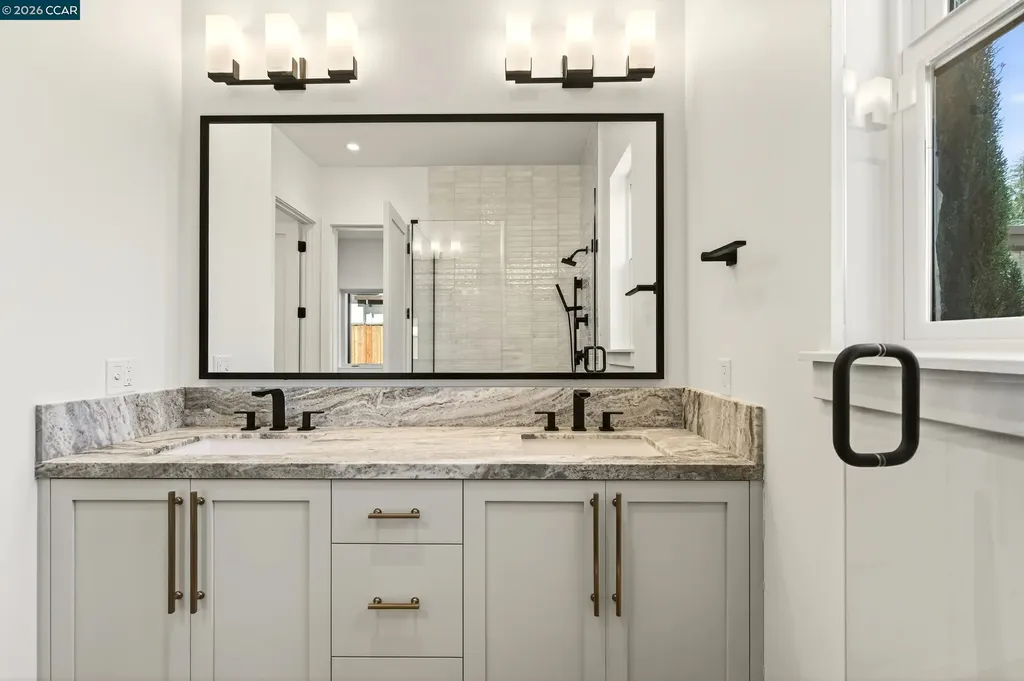 1080 Borrette Court Napa CA 94558