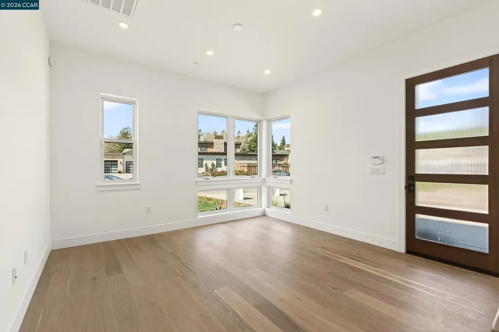 1080 Borrette Court Napa CA 94558