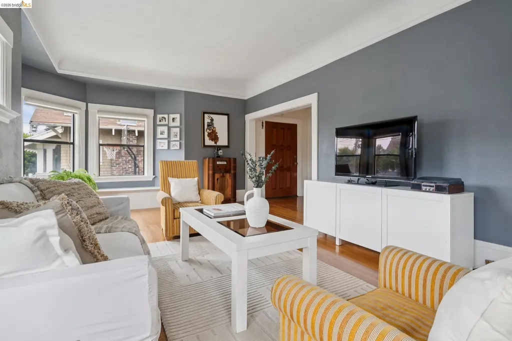 892 Laurel Street Alameda CA 94501