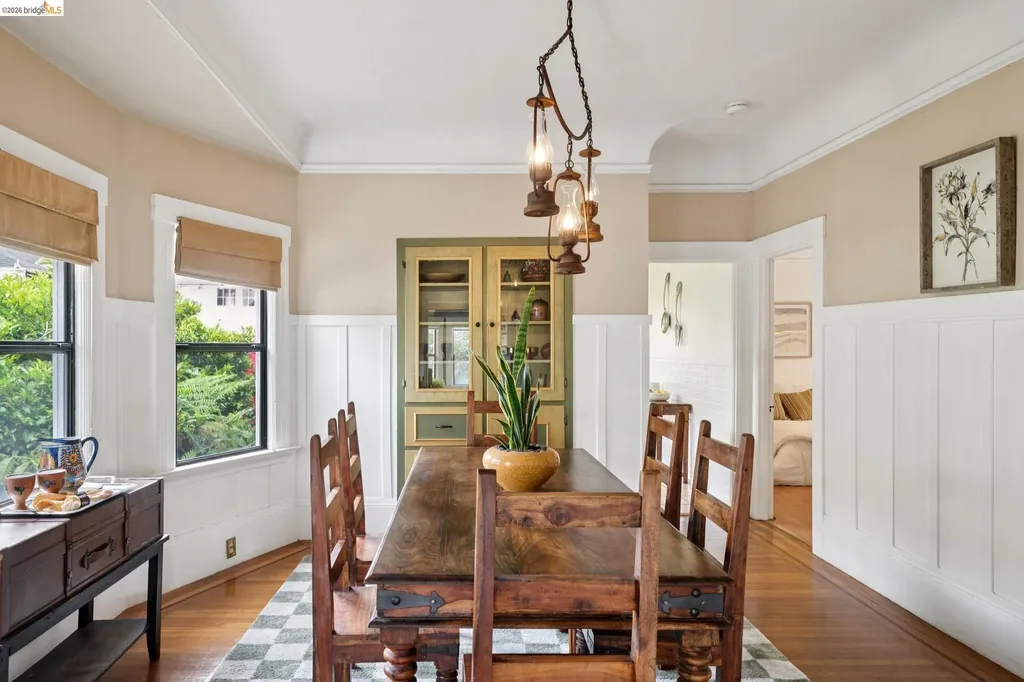 892 Laurel Street Alameda CA 94501