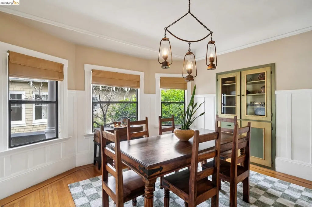 892 Laurel Street Alameda CA 94501