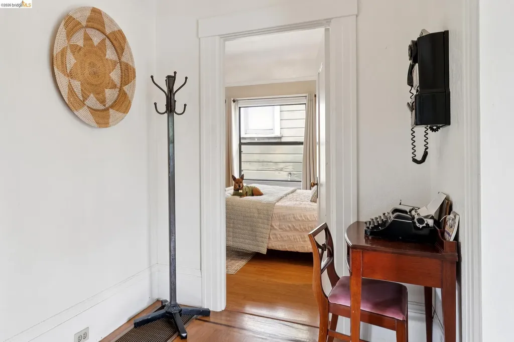 892 Laurel Street Alameda CA 94501