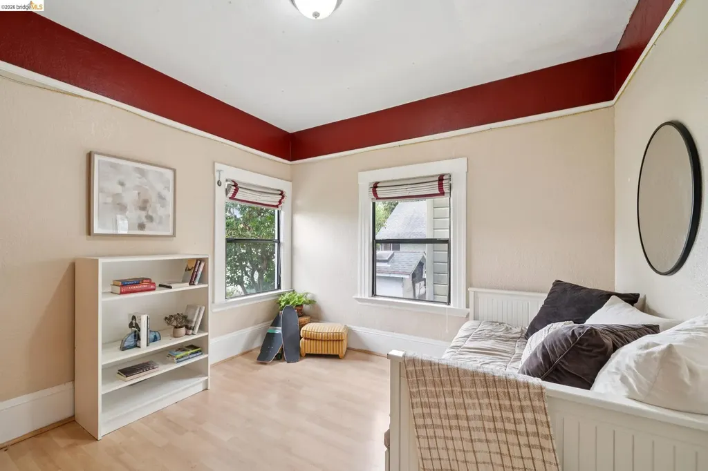 892 Laurel Street Alameda CA 94501