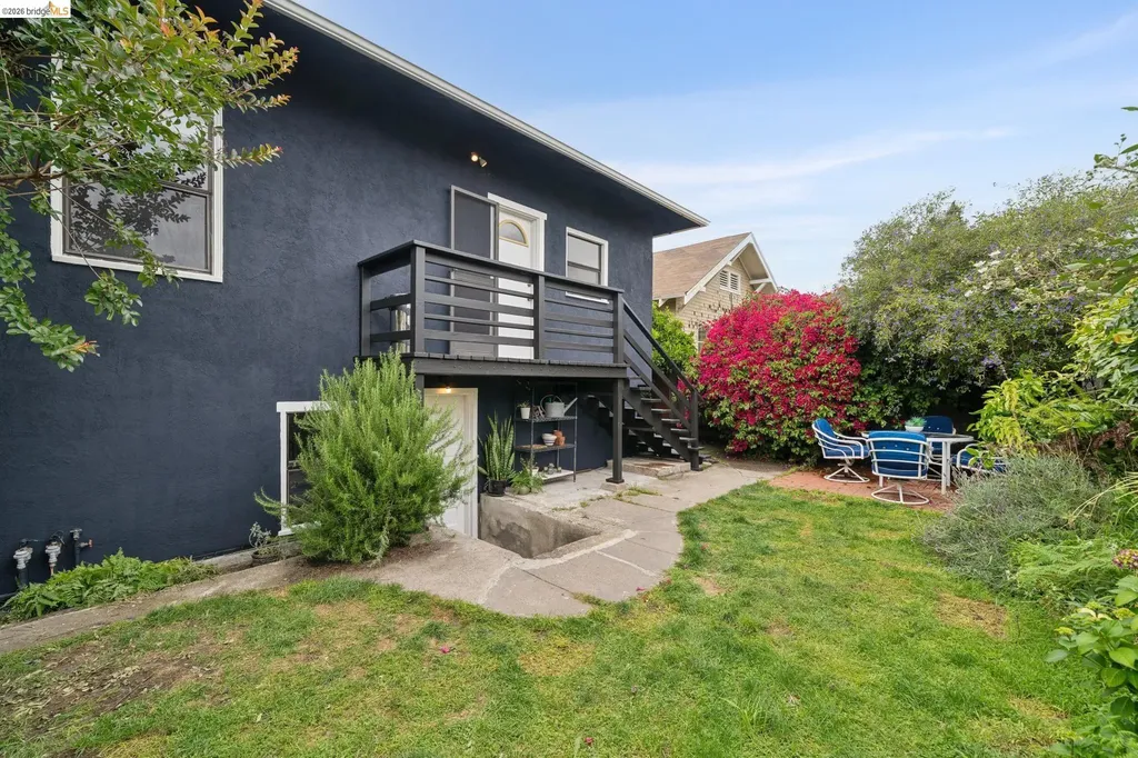 892 Laurel Street Alameda CA 94501