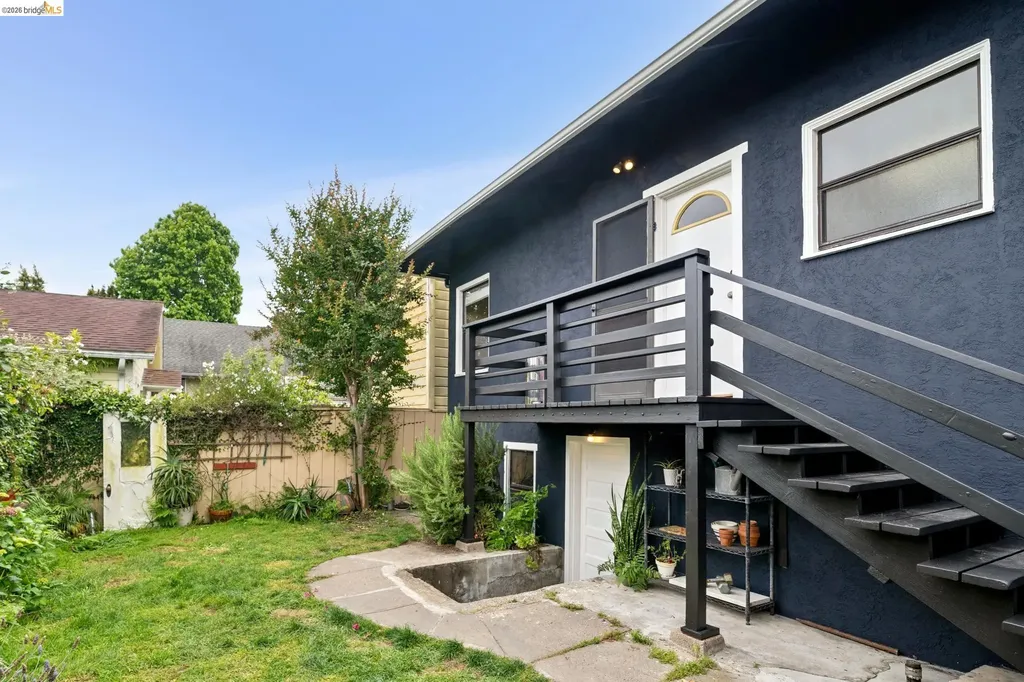892 Laurel Street Alameda CA 94501