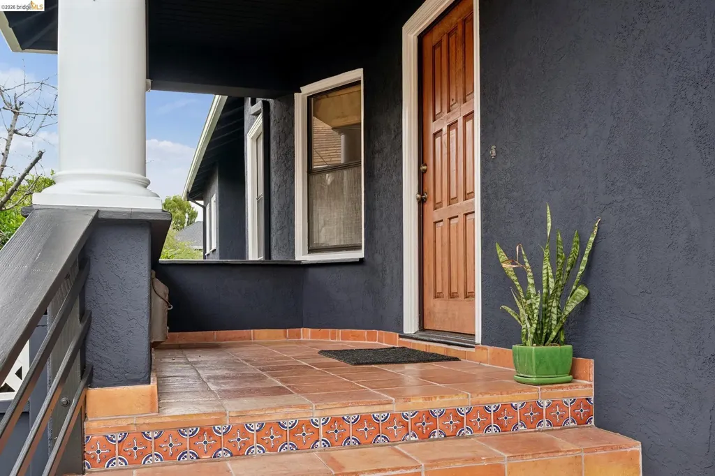 892 Laurel Street Alameda CA 94501