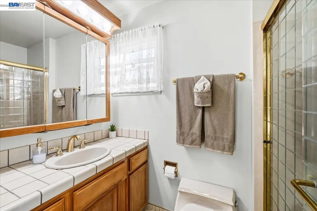 3439 Wyndale Drive Castro Valley CA 94546