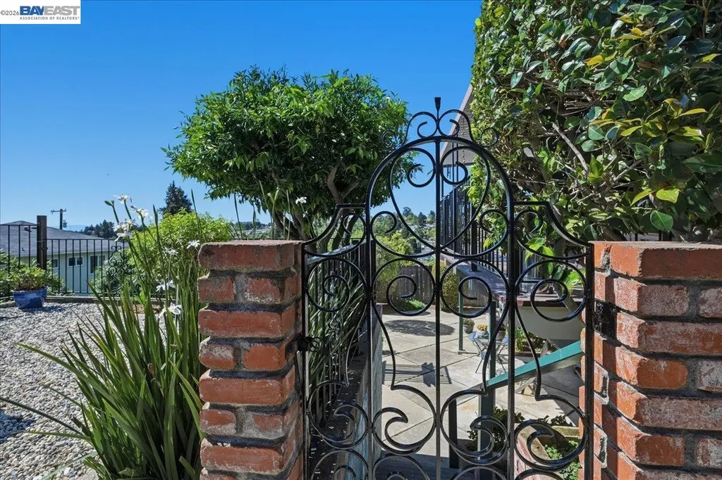 3439 Wyndale Drive Castro Valley CA 94546