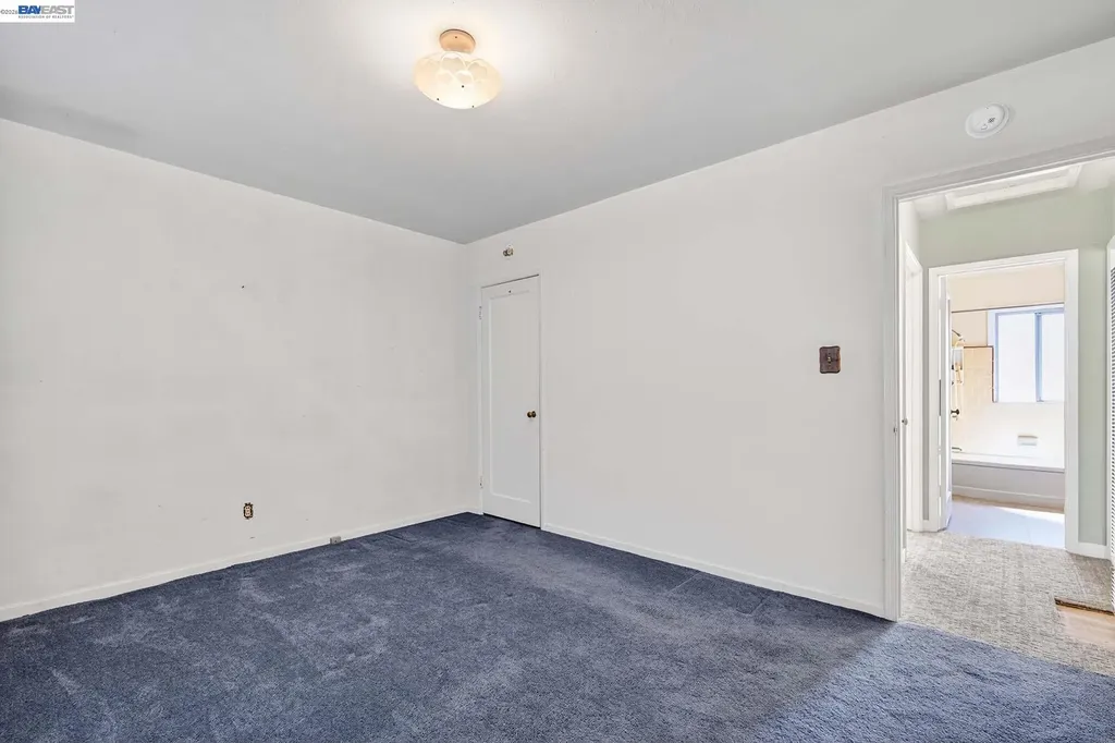 4035 Somerset Avenue Castro Valley CA 94546