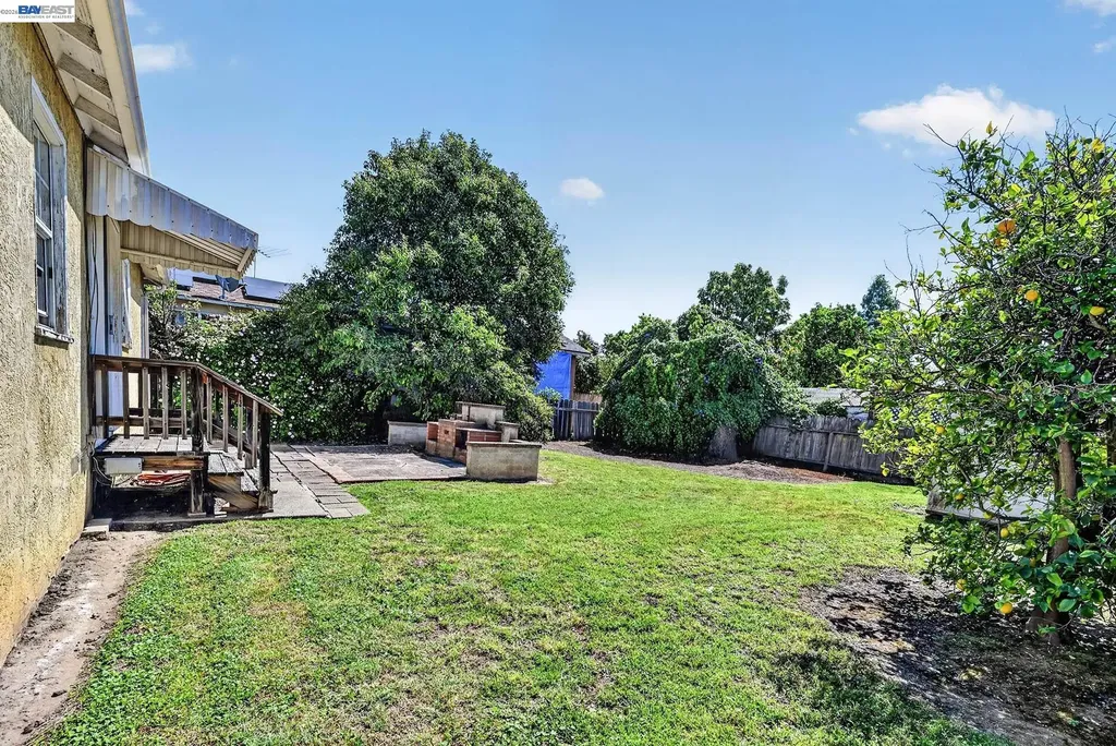 4035 Somerset Avenue Castro Valley CA 94546