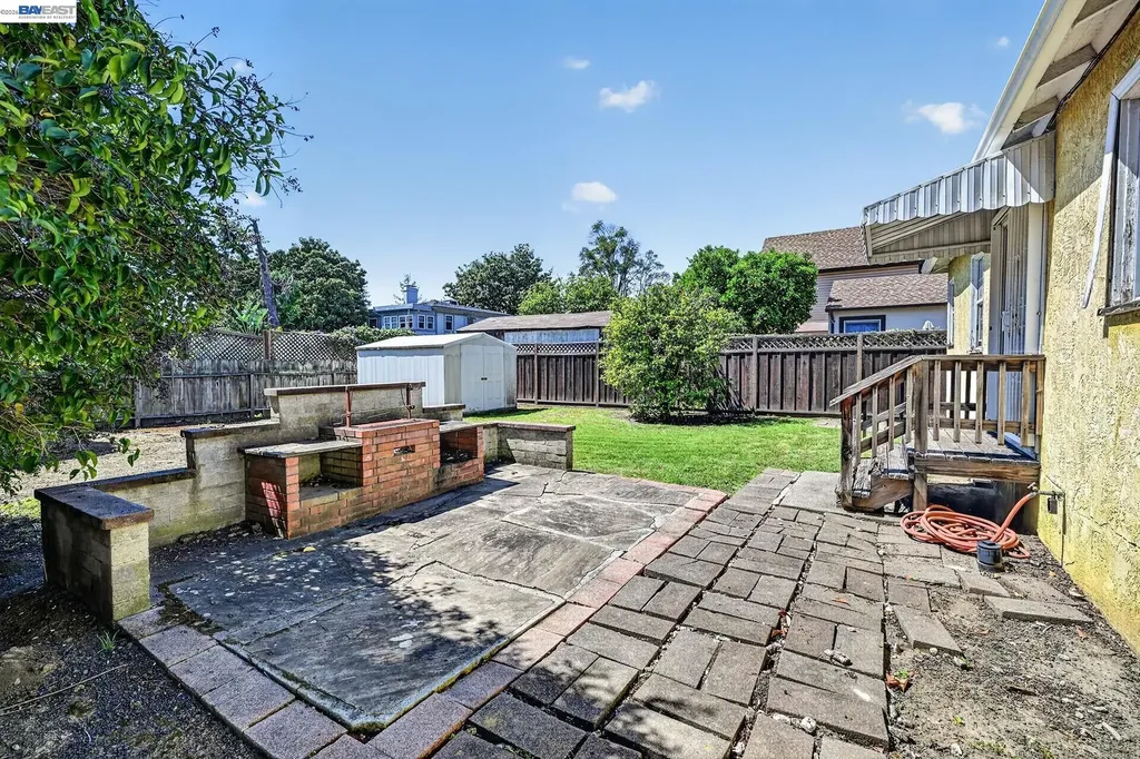 4035 Somerset Avenue Castro Valley CA 94546