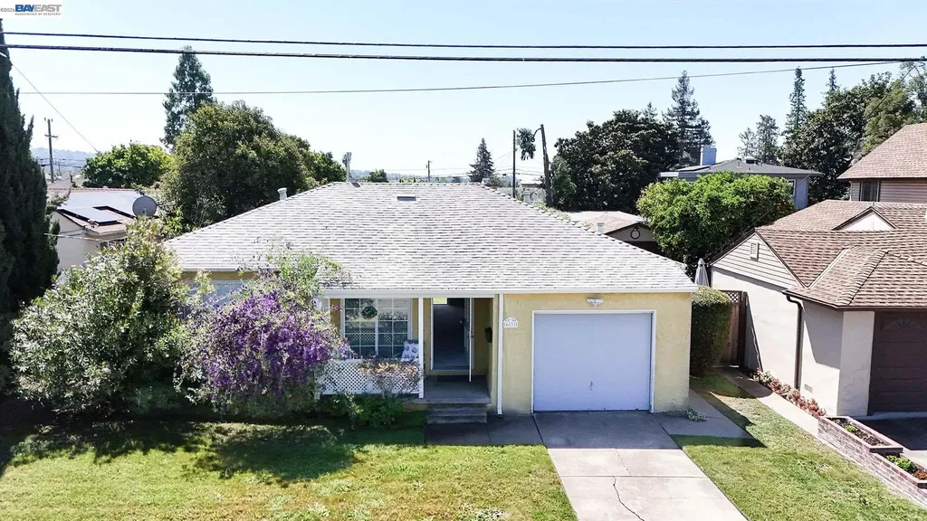 4035 Somerset Avenue Castro Valley CA 94546