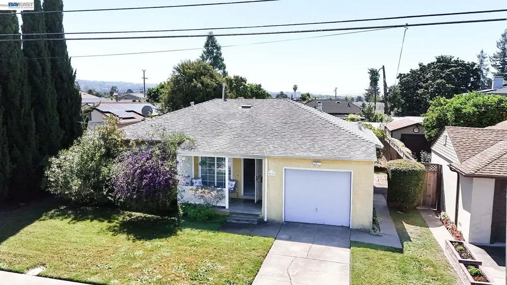 4035 Somerset Avenue Castro Valley CA 94546