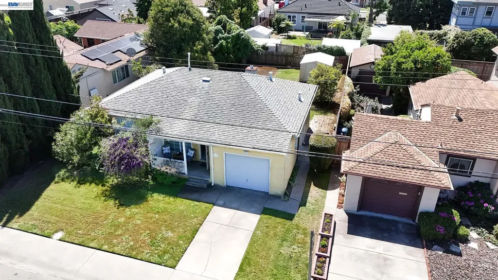 4035 Somerset Avenue Castro Valley CA 94546
