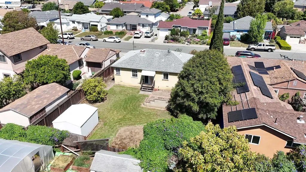4035 Somerset Avenue Castro Valley CA 94546