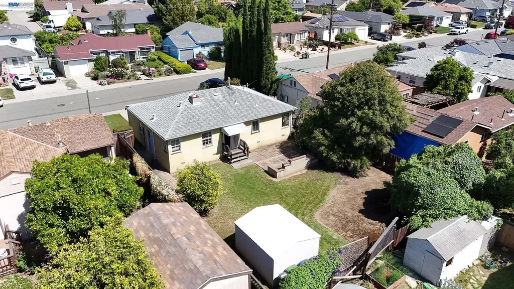 4035 Somerset Avenue Castro Valley CA 94546