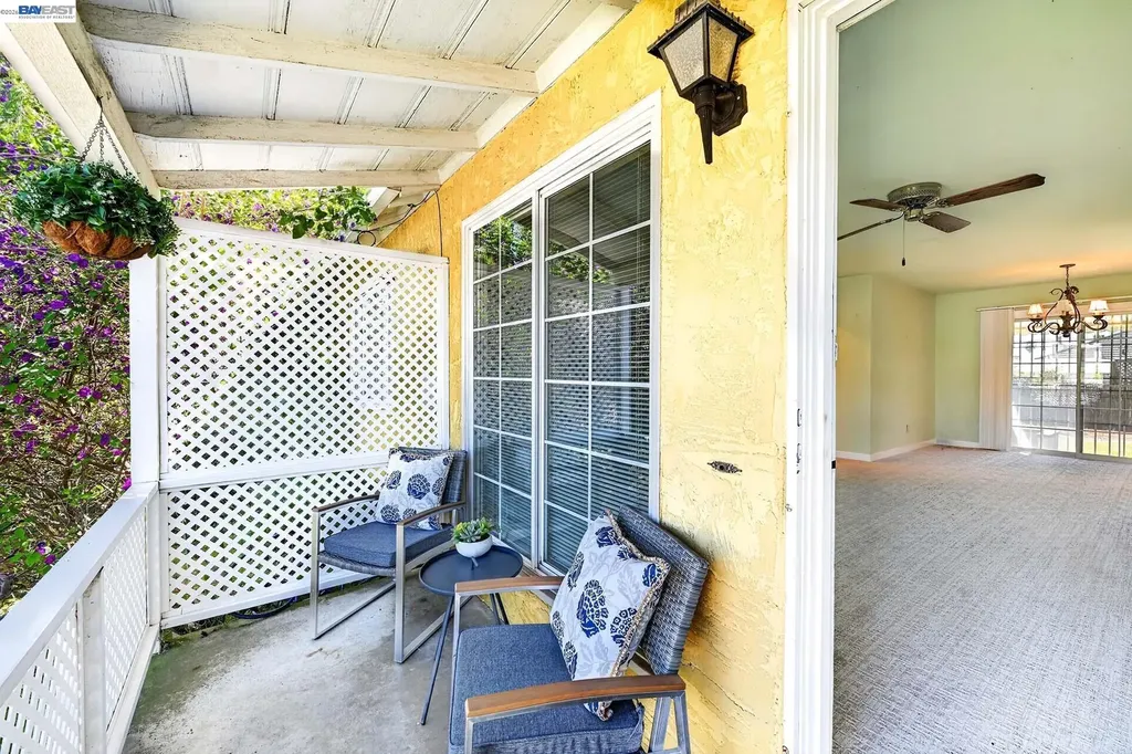 4035 Somerset Avenue Castro Valley CA 94546