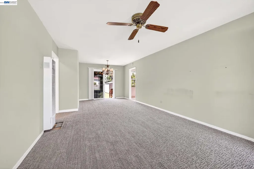 4035 Somerset Avenue Castro Valley CA 94546