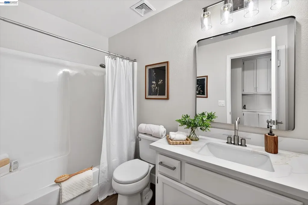 63 Alysia Court Livermore CA 94550