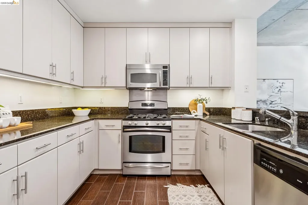 288 3rd Street Oakland CA 94607