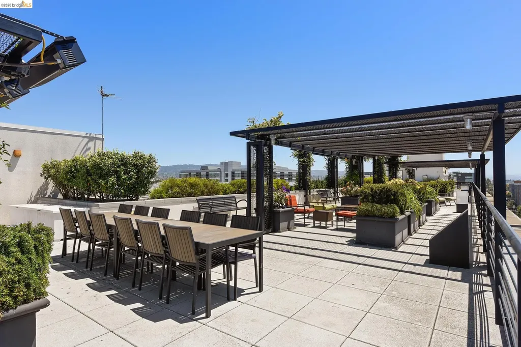 288 3rd Street Oakland CA 94607