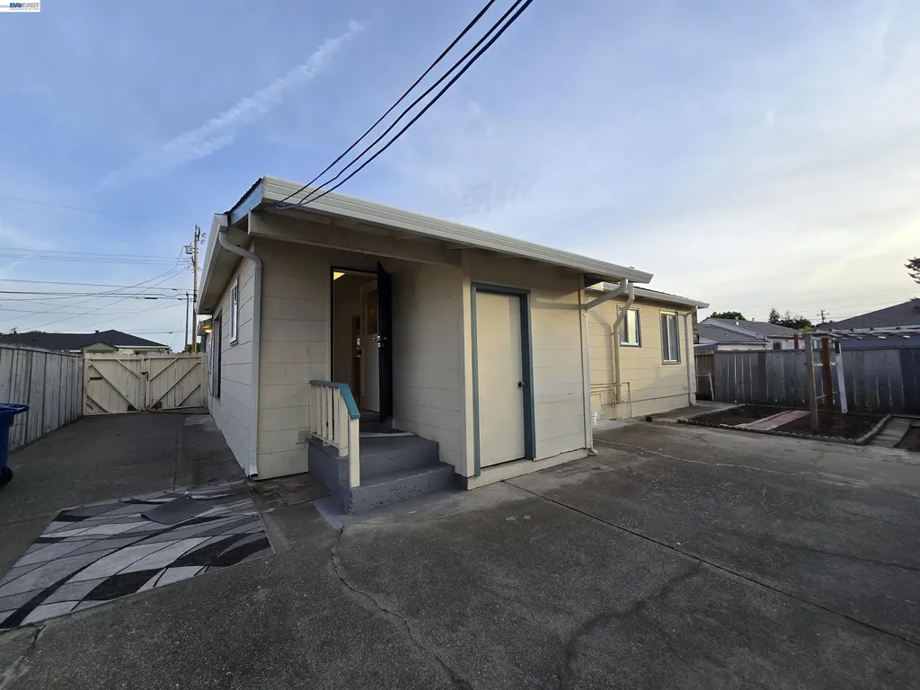 1636 Virginia Street San Leandro CA 94577