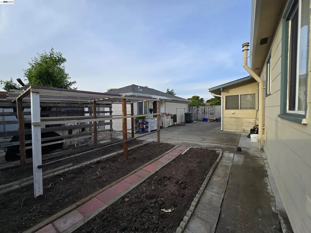 1636 Virginia Street San Leandro CA 94577