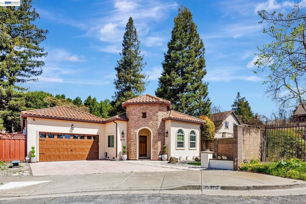 35970 Vivian Place Fremont CA 94536