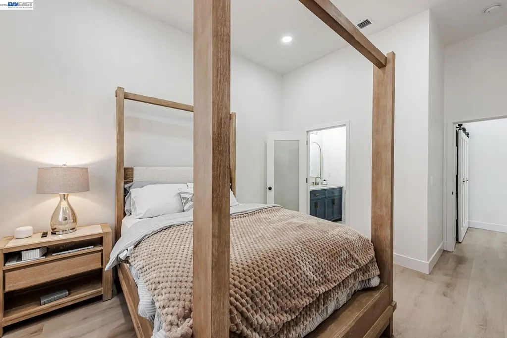 35970 Vivian Place Fremont CA 94536