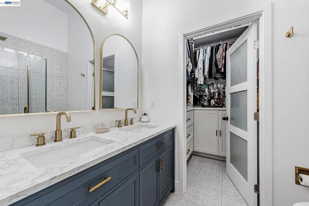 35970 Vivian Place Fremont CA 94536