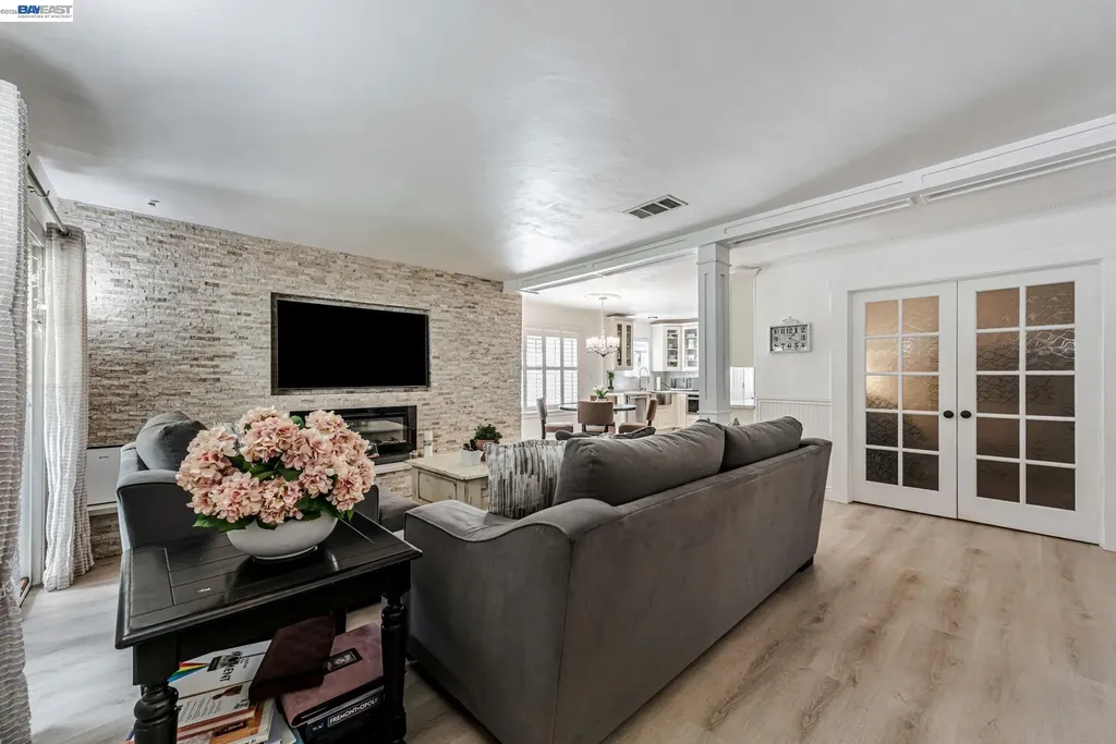 35970 Vivian Place Fremont CA 94536