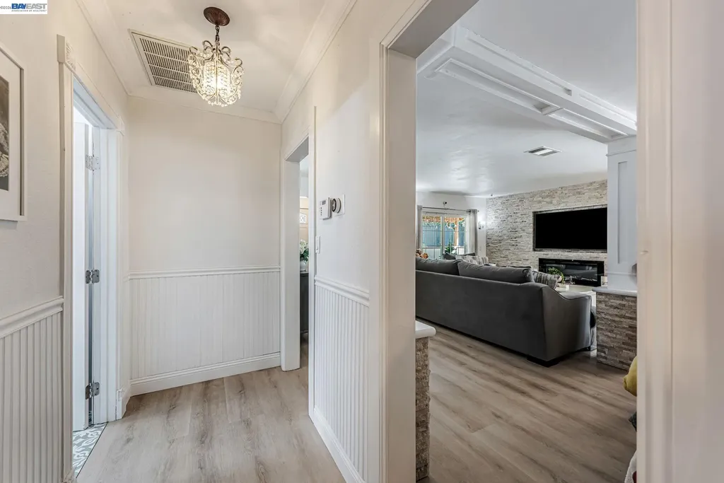 35970 Vivian Place Fremont CA 94536