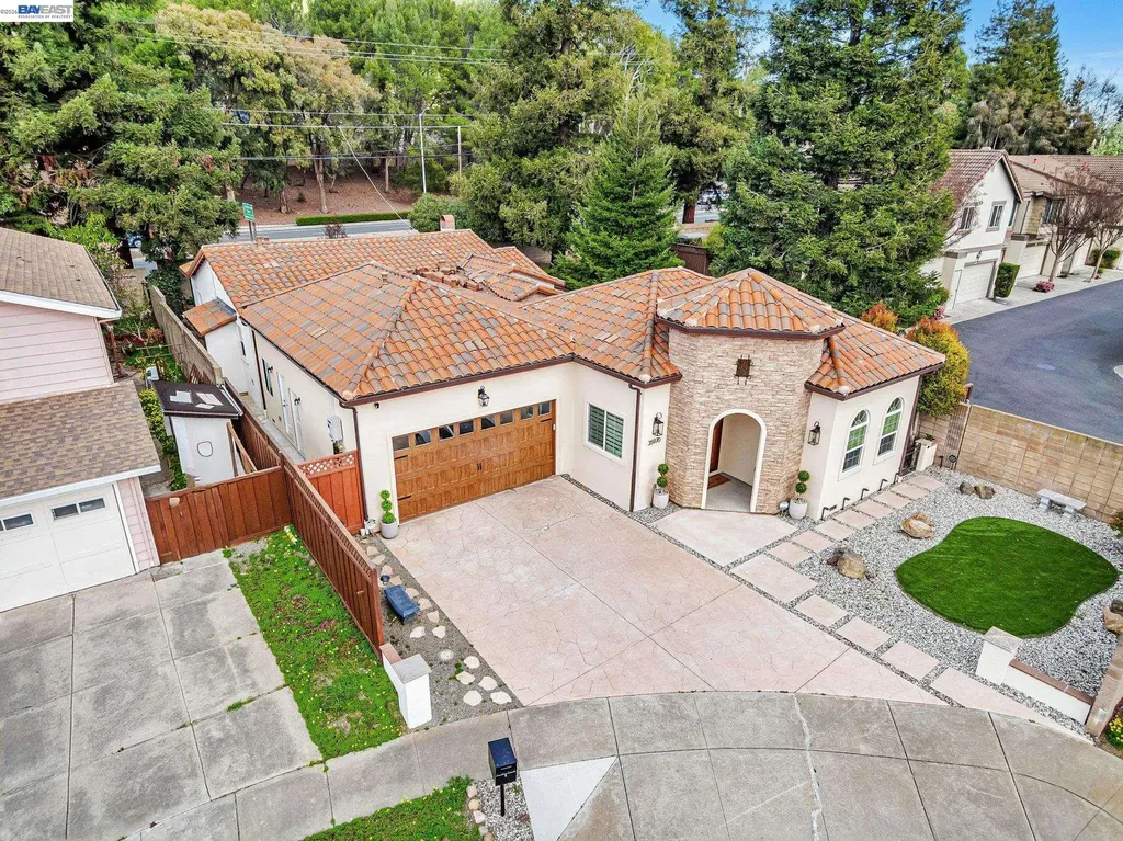 35970 Vivian Place Fremont CA 94536
