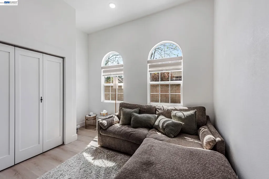 35970 Vivian Place Fremont CA 94536