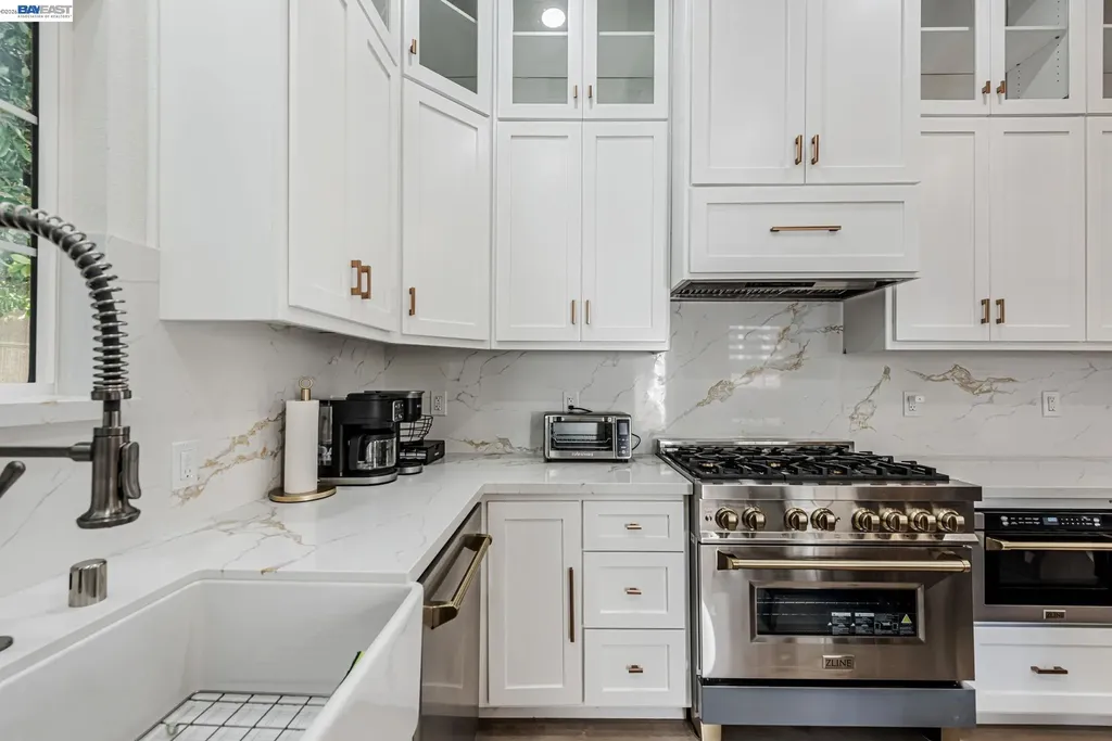 35970 Vivian Place Fremont CA 94536