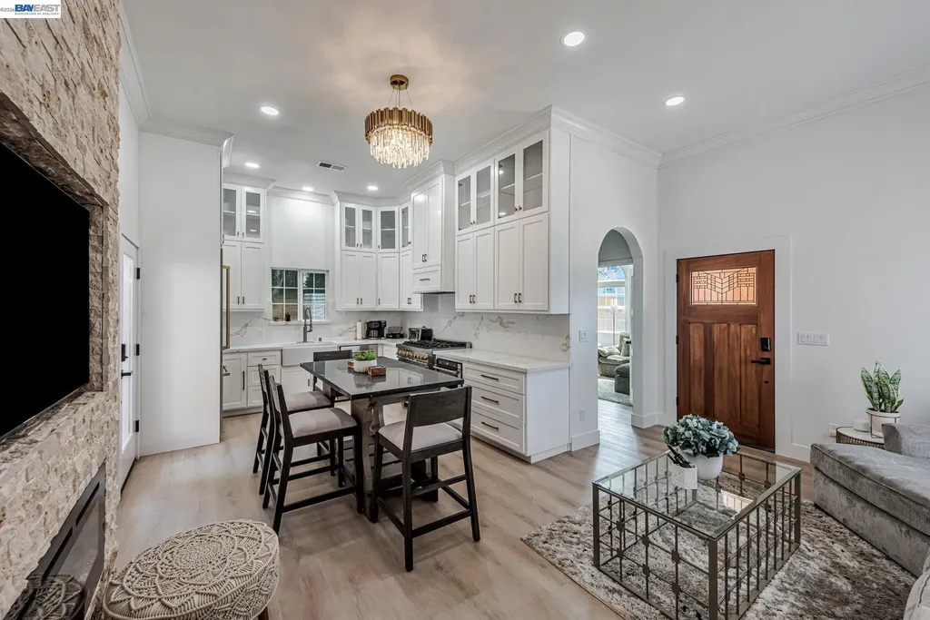 35970 Vivian Place Fremont CA 94536