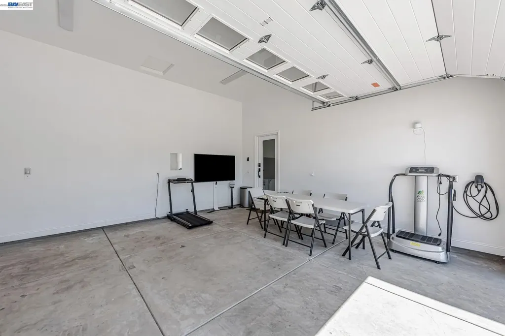 35970 Vivian Place Fremont CA 94536