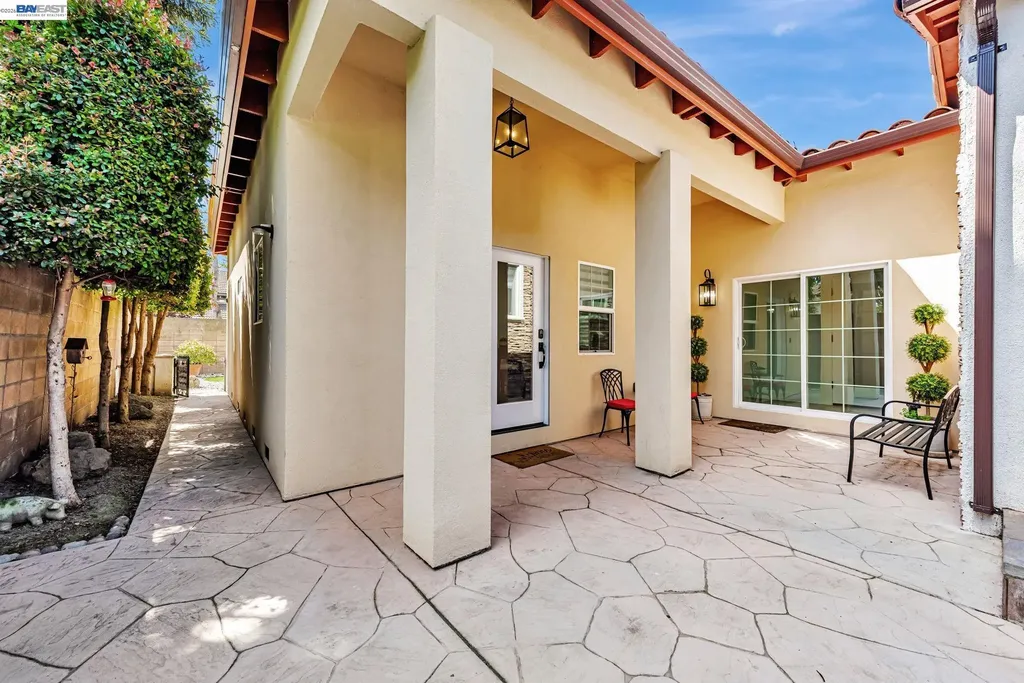 35970 Vivian Place Fremont CA 94536
