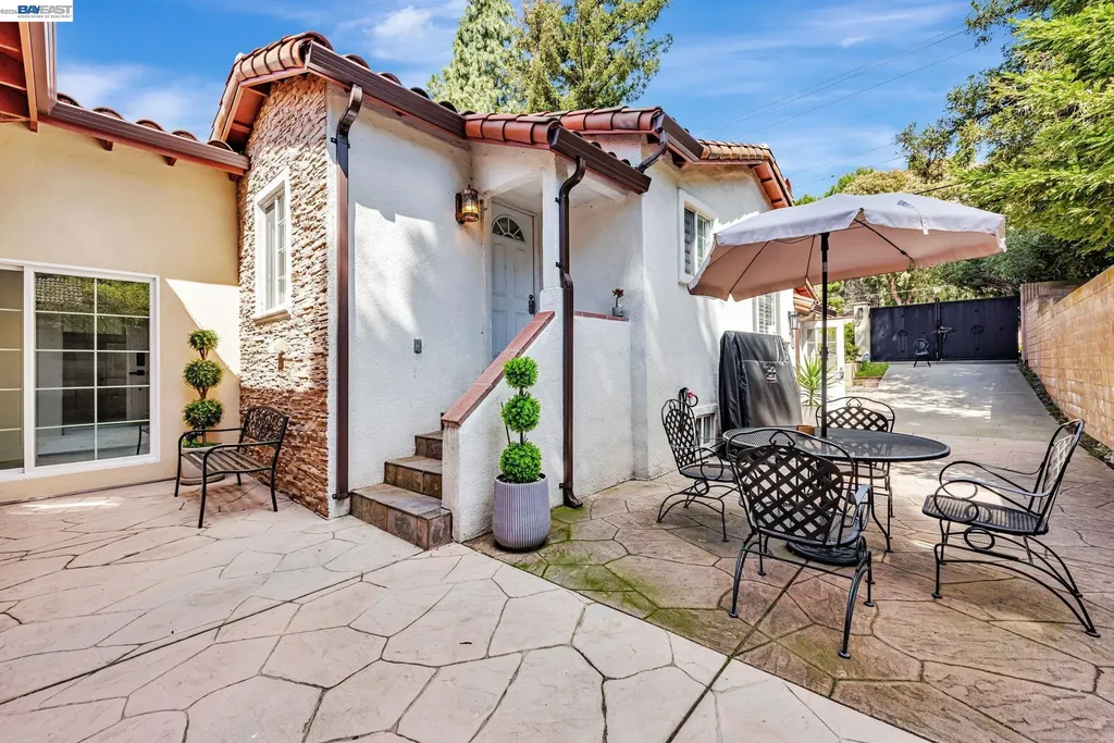 35970 Vivian Place Fremont CA 94536