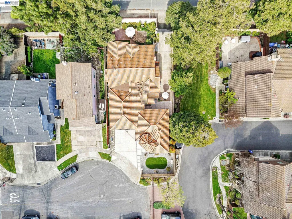 35970 Vivian Place Fremont CA 94536
