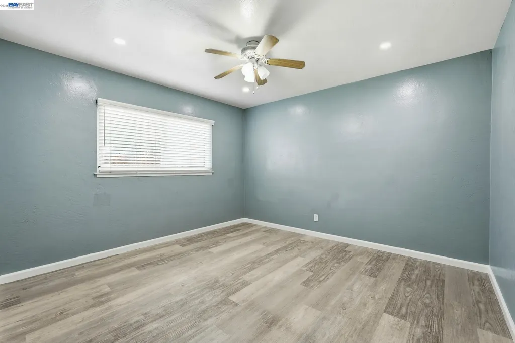 1839 Hill Avenue Hayward CA 94541