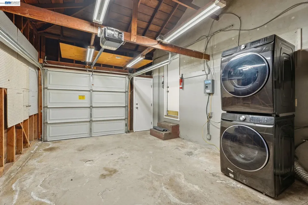 1839 Hill Avenue Hayward CA 94541