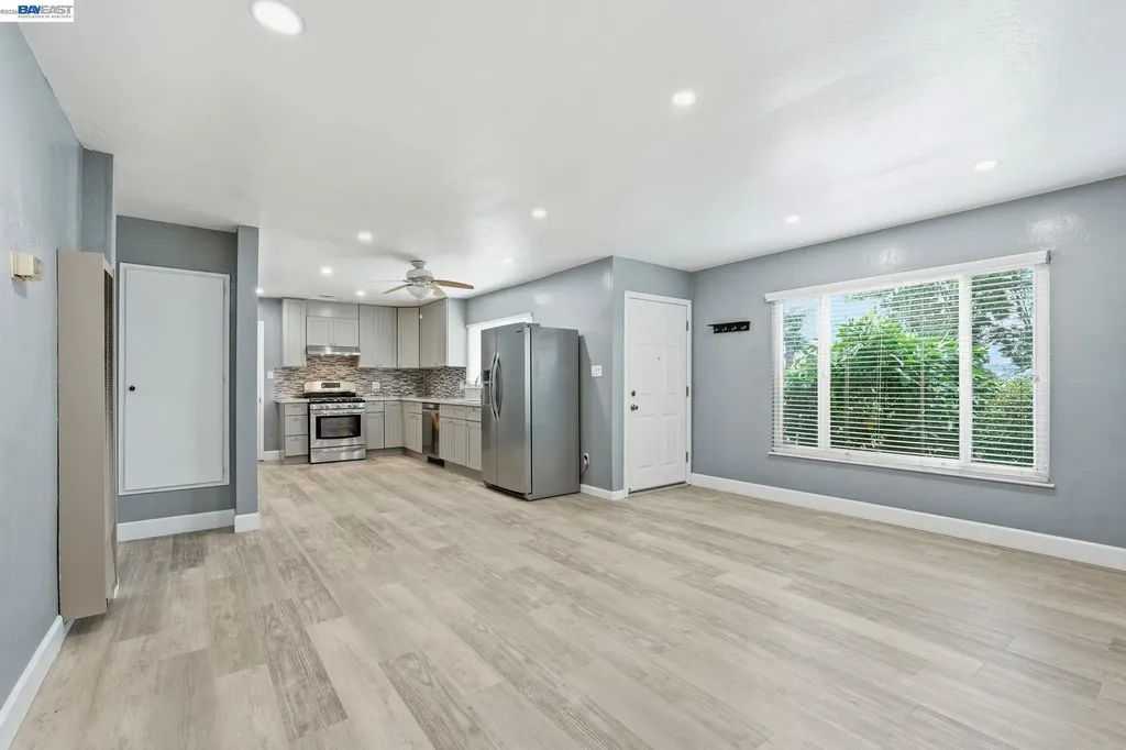 1839 Hill Avenue Hayward CA 94541