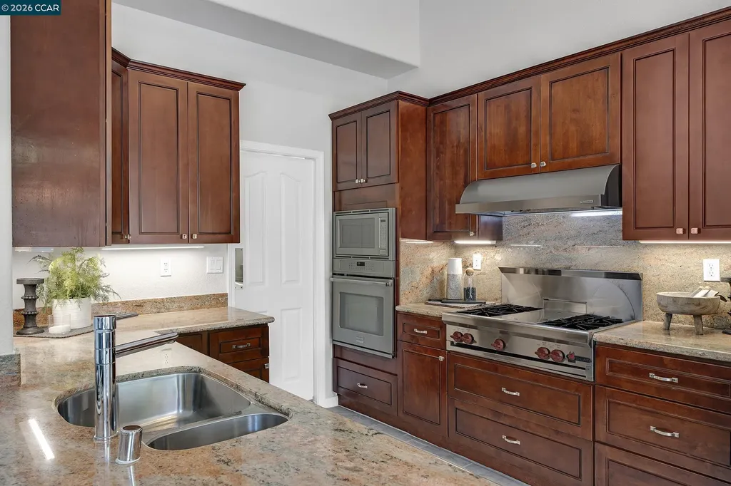 204 Vista Glen Place Martinez CA 94553