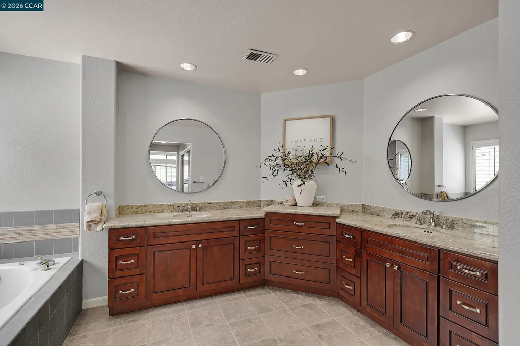 204 Vista Glen Place Martinez CA 94553