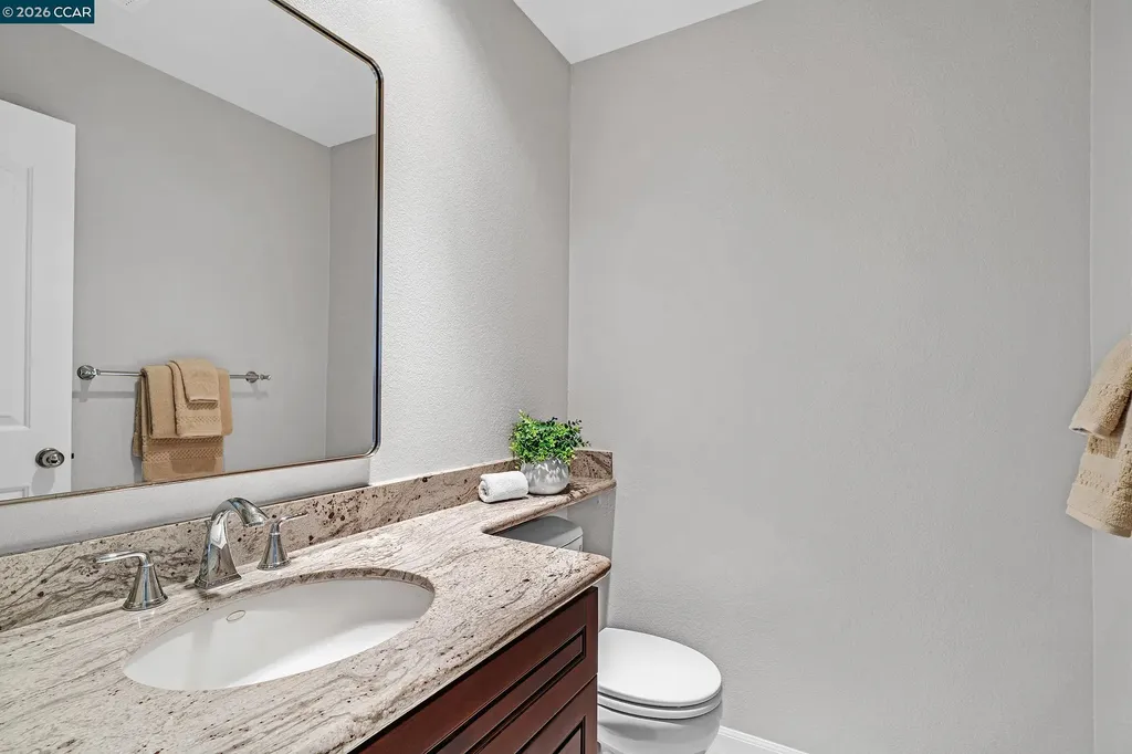 204 Vista Glen Place Martinez CA 94553