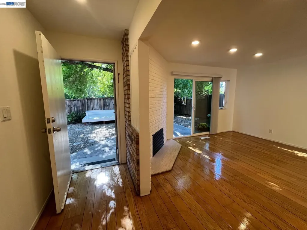 1594 Morgan Lane Walnut Creek CA 94597