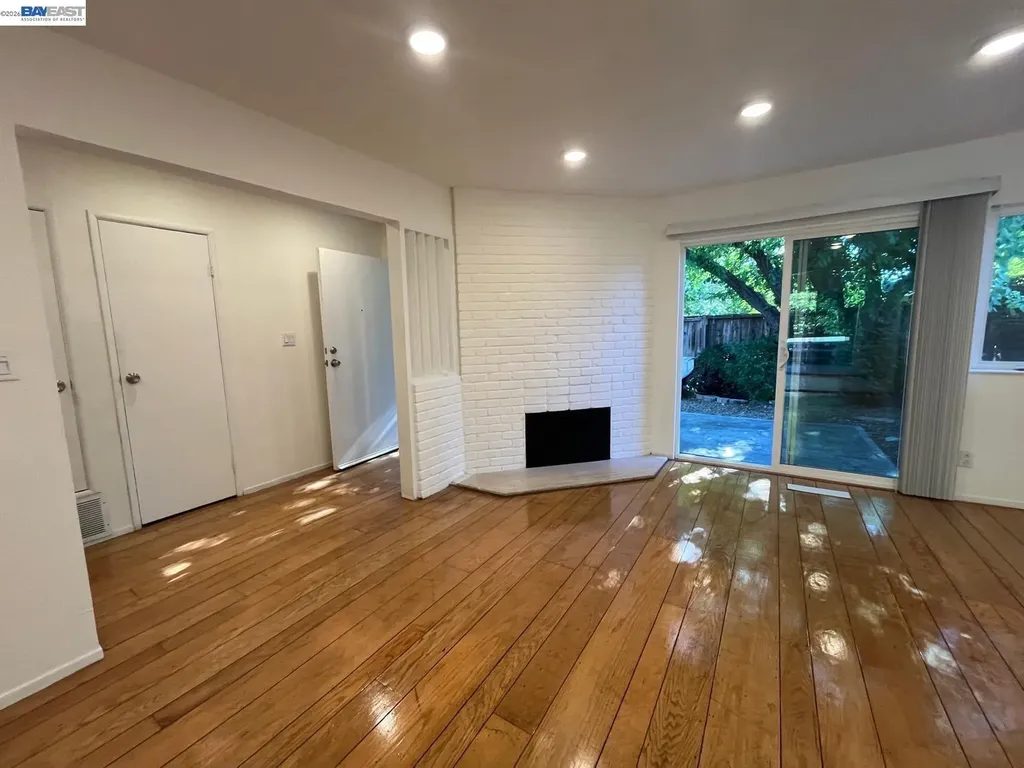 1594 Morgan Lane Walnut Creek CA 94597