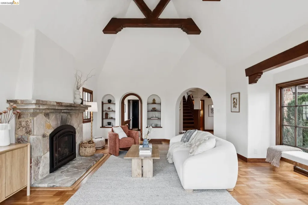 131 Montrose Road Berkeley CA 94707