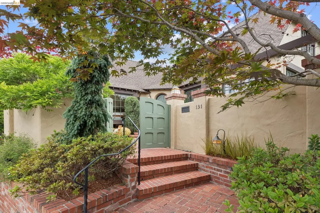 131 Montrose Road Berkeley CA 94707